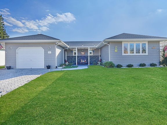 2nd image of 11 Georgetown Dr