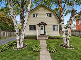275 Harvey St, Orillia, ON L3V 3M6