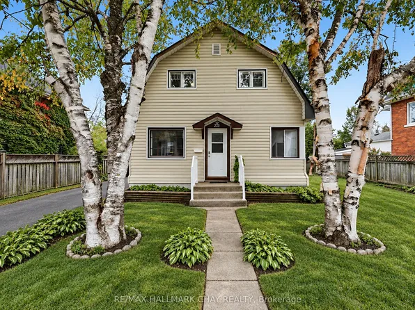 275 Harvey St, Orillia, ON L3V 3M6