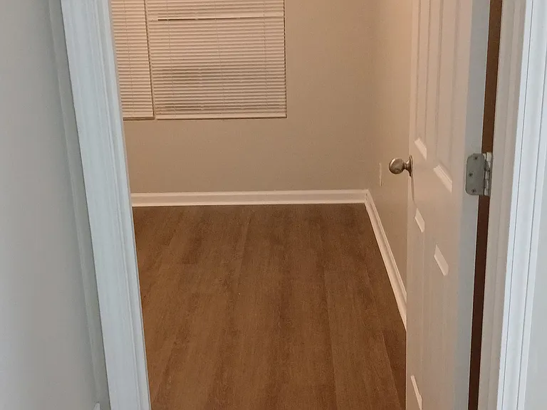 1017 Wheel House Ln #D — Photo 2