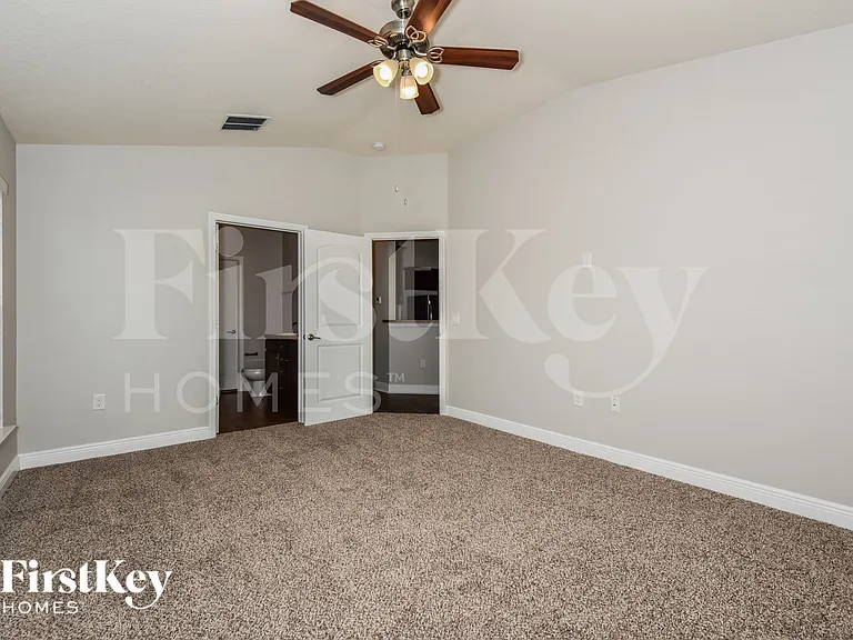 2716 NW 3rd Ave — Photo 12