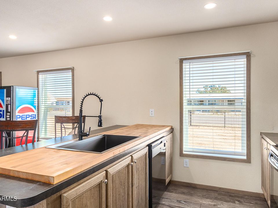 26648 N 206th Ave, Wittmann, AZ 85361 Zillow