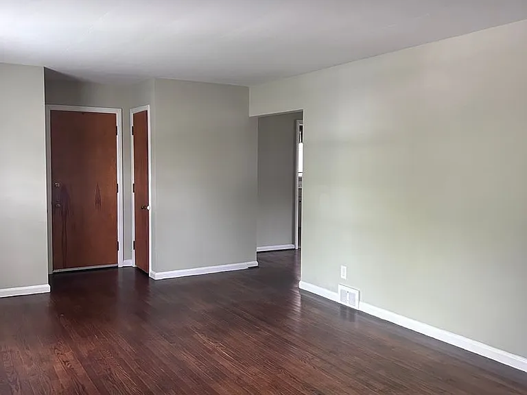 1 bed, 1.0 bath, 1054 sqft, $1,925 — Photo 3