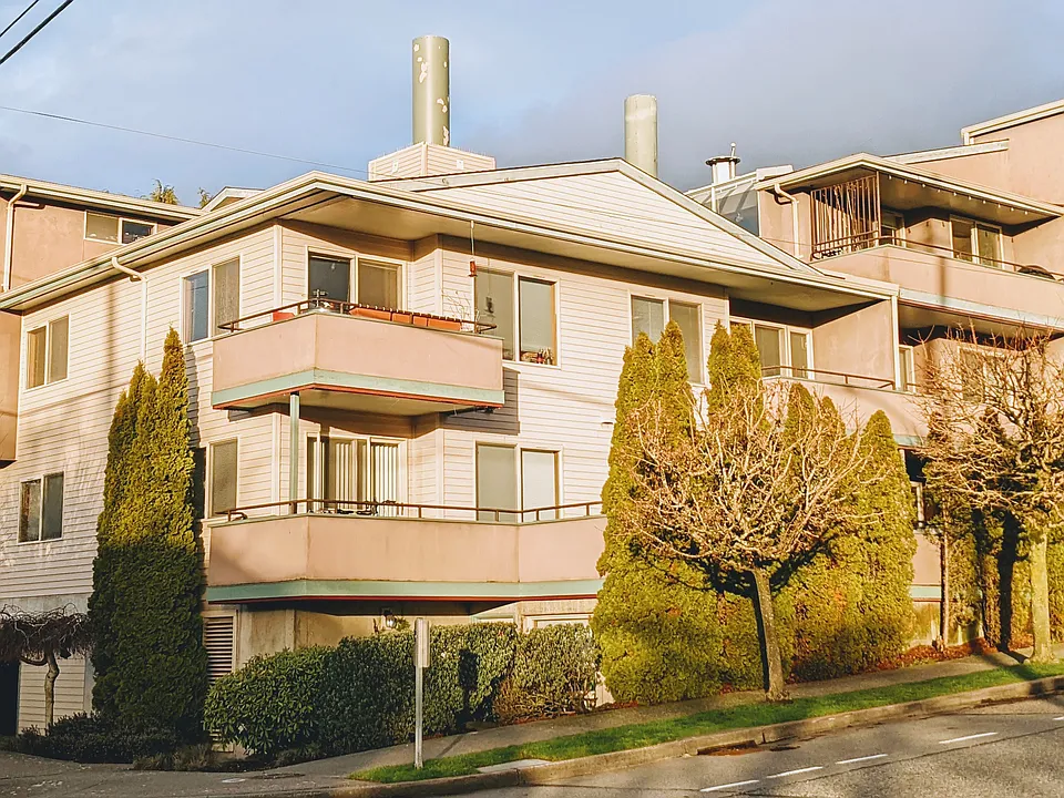 Crown Ridge Apartments