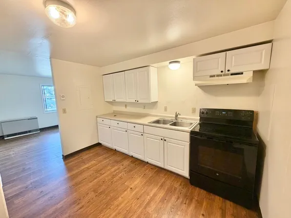 1036 North Avenue, 1036 North Ave APT 2, Burlington, VT 05408