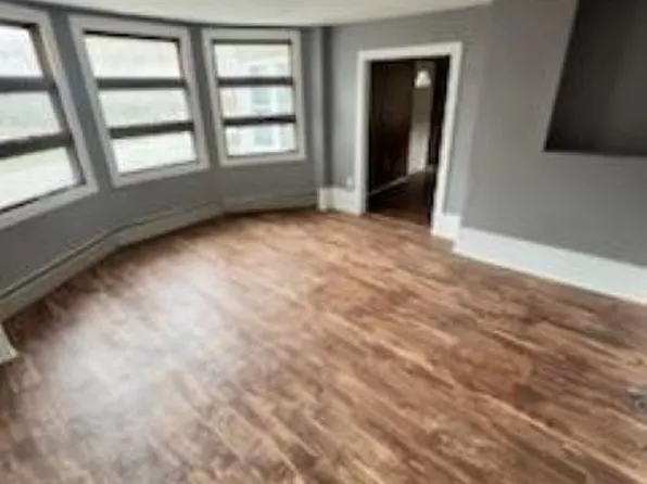 64 Arch St, Glen Lyon, PA 18617