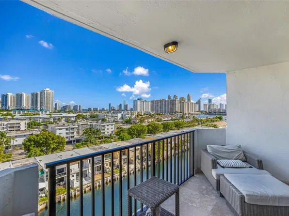 3703 NE 166th St APT 904, North Miami Beach, FL 33160