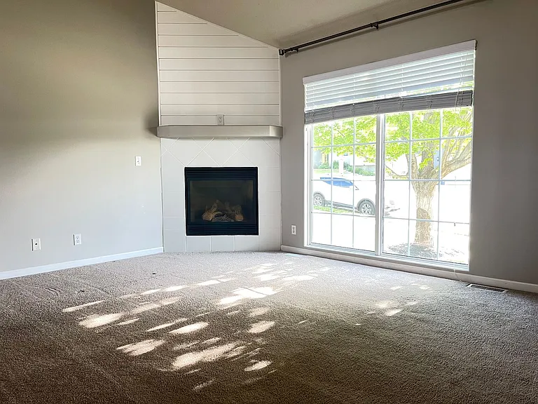 5964 S 186th Ave — Photo 11