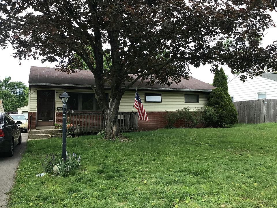 1st image of 2268 Shrewsbury Rd