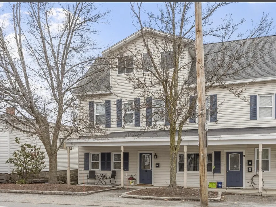 3 Groton Rd