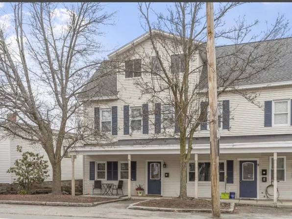 3 Groton Rd, North Chelmsford, MA 01863