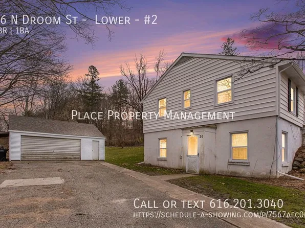26 N Droom St #2, Newaygo, MI 49337