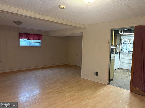 5th image of 517 Darley Rd