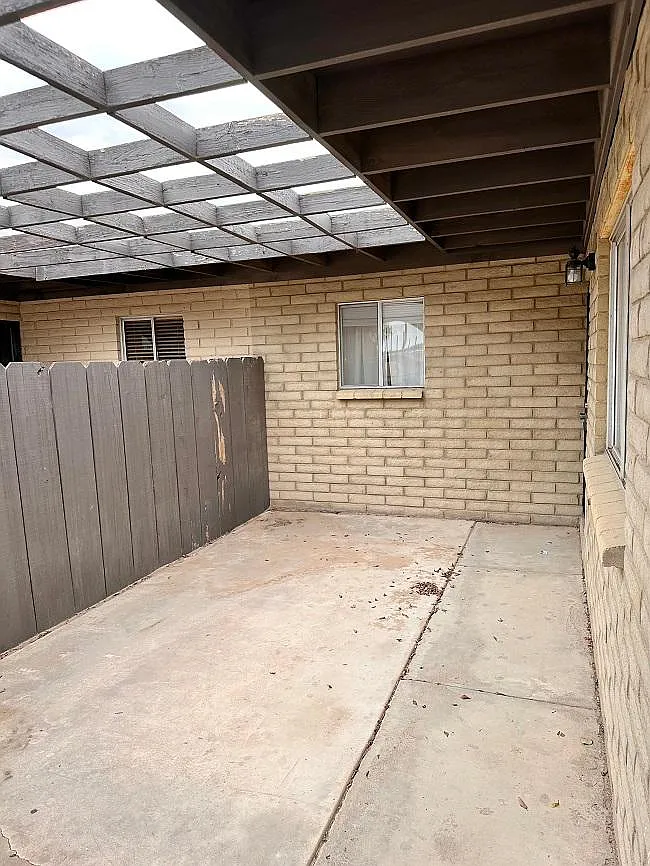 2 bed, 1094 sqft, $1,275 — Photo 2
