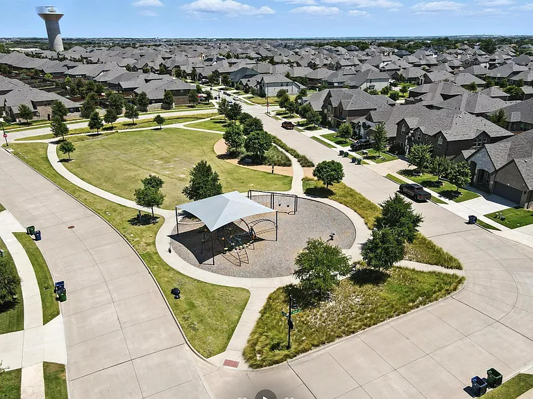 913 Cobalt Dr — Photo 47