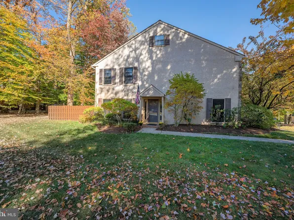 1201 Weatherstone Dr, Paoli, PA 19301