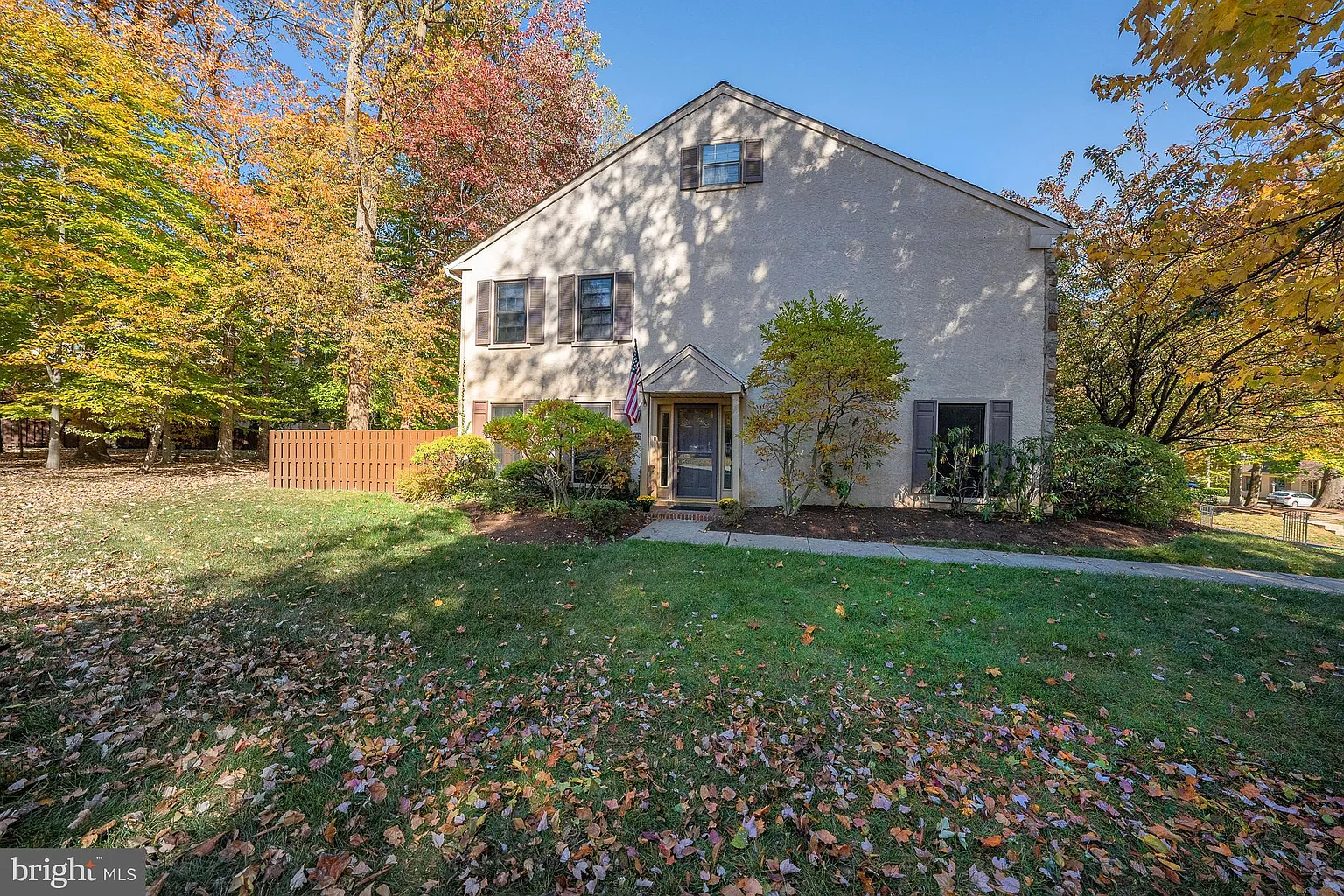 1201 Weatherstone Dr photo 1