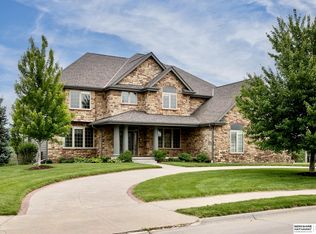 4807 S 235th St, Elkhorn, NE 68022