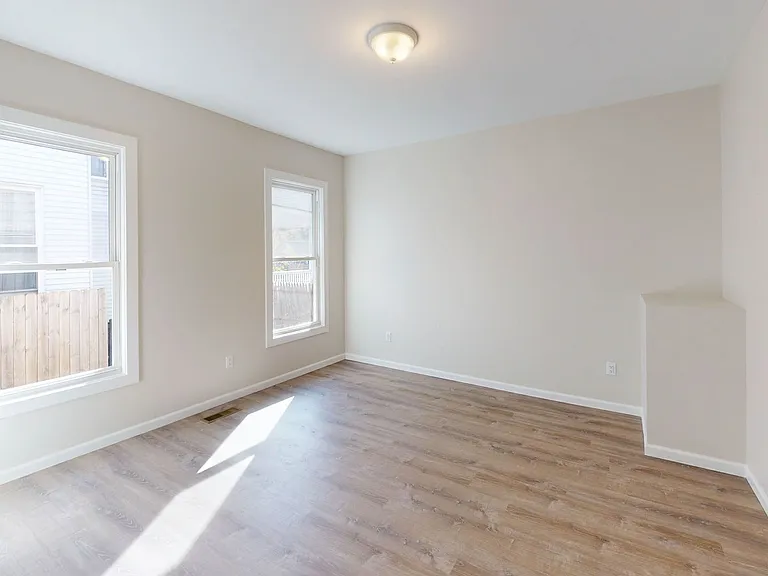 365 Winthrop Ave — Photo 12