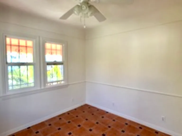 6087 Cashio St #6089 — Photo 29