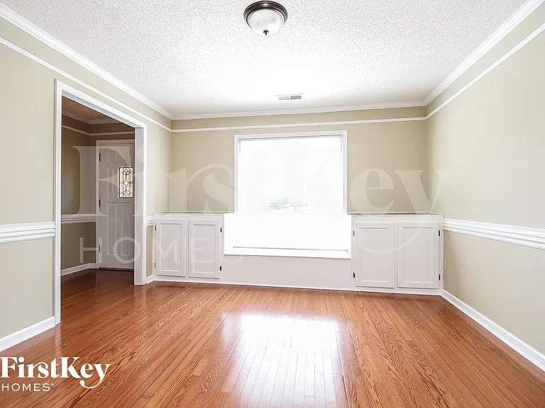2672 Morning Woods Dr — Photo 3