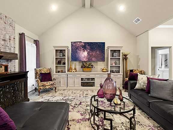 5th image of 168 Stonegate Dr