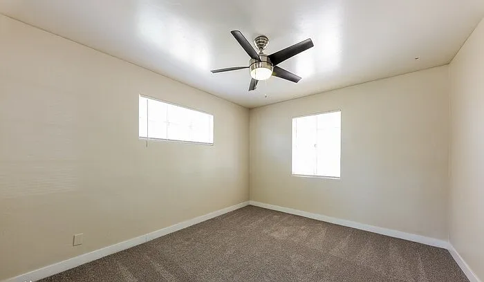 2311 W Whitton Ave — Photo 3