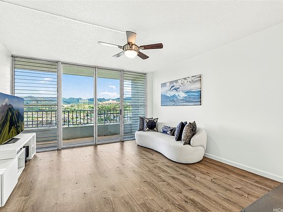 3rd image of 1160 Ala Napunani St APT 1602