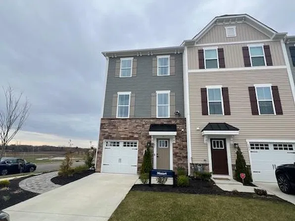 101 Roundstone Run, Woolwich Township, NJ 08085