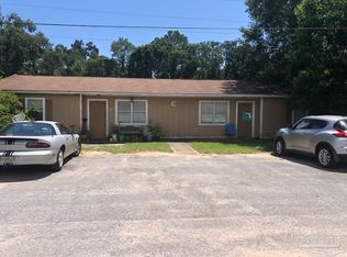 7240 Hilburn Rd, Pensacola, FL 32504