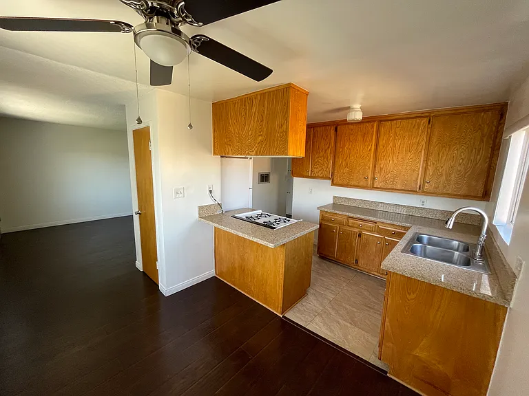 2114 San Anseline Ave #B — Photo 8