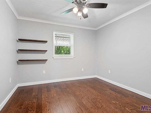 5th image of 15422 Treasurer Ave