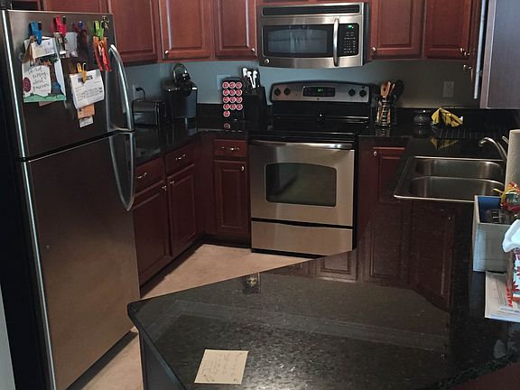 5th image of 2132 Suncrest Village Cir #2132