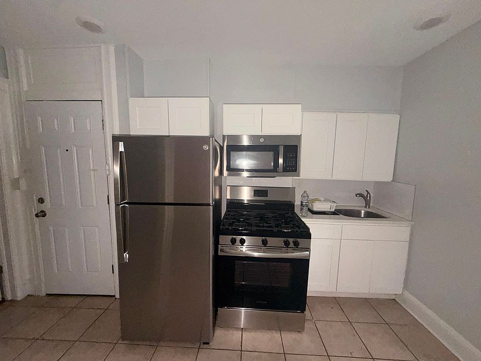 1st image of 620 8th St #4E