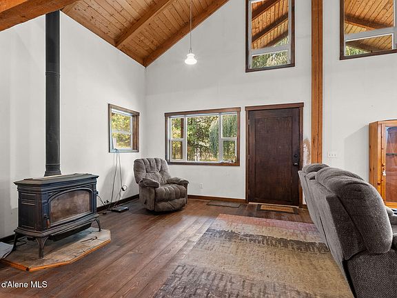3rd image of 200 Mica Rd