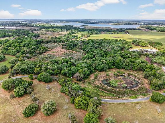 2nd image of County Line Rd