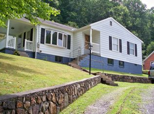 1002 Lorton Lick Rd, Bluefield, WV 24701