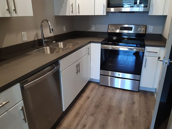 4th image of 1703 Home Ave #304