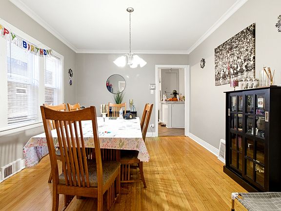 5th image of 2936 N Kenneth Ave