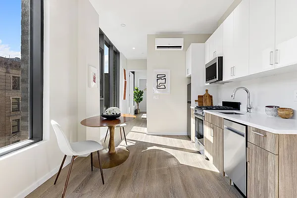 Rented by Compass | media 23