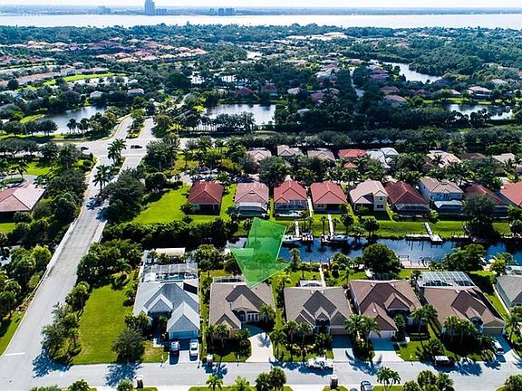 4th image of 9226 Palm Island Cir