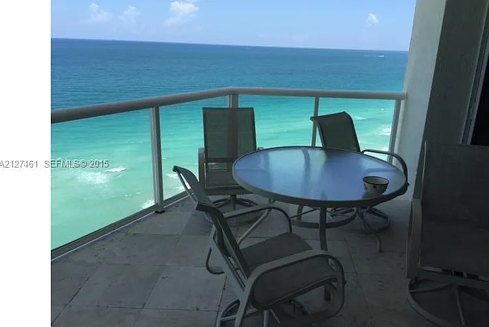 18671 Collins Ave — Photo 1