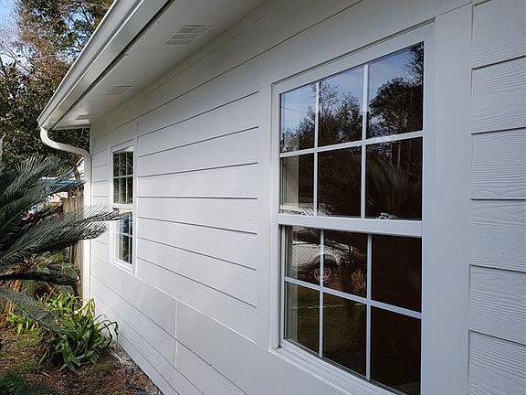 3rd image of 6418 Skyline Dr