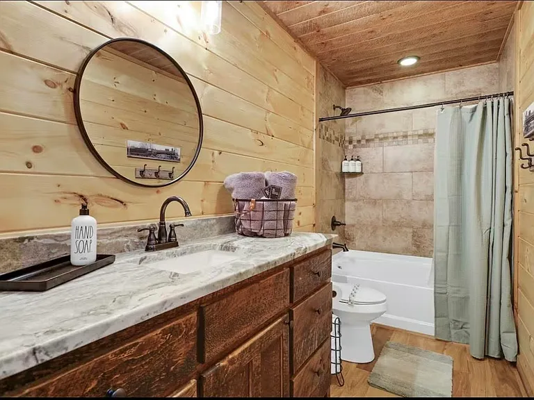 22 Greenwood Rd — Photo 16