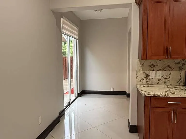 9141 NW 152nd St — Photo 13