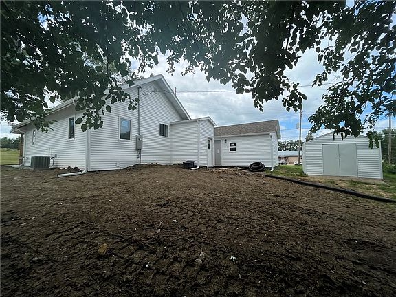 3rd image of 505 S Lincoln St