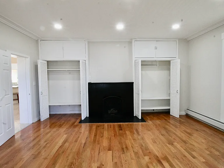232-238 Claremont Ave #1 — Photo 11