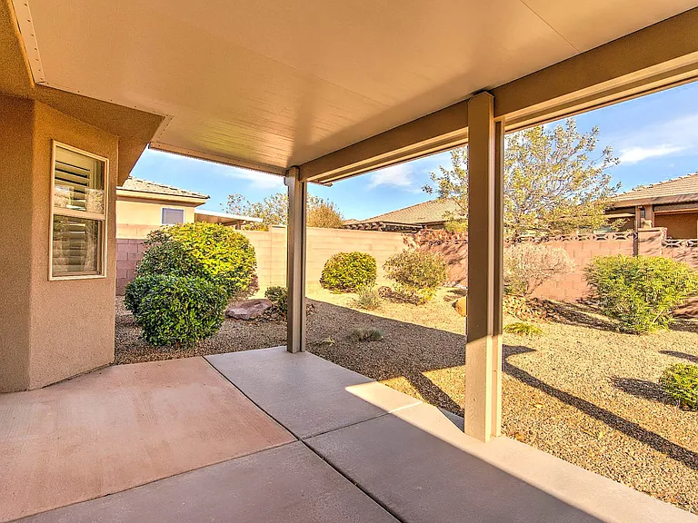 986 Camel Springs Dr — Photo 12