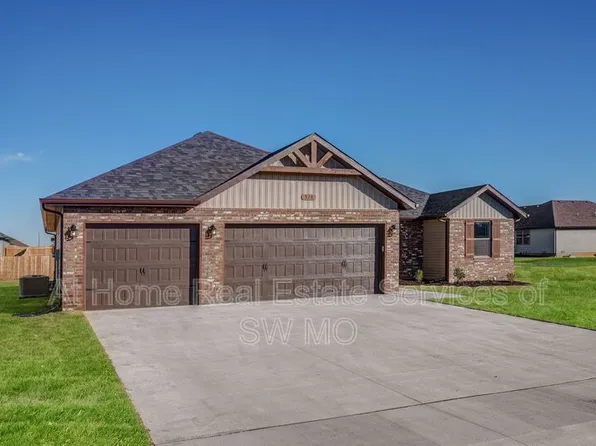 528 Evergreen Ave, Rogersville, MO 65742