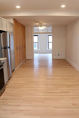 3rd image of 547 Henry St #4